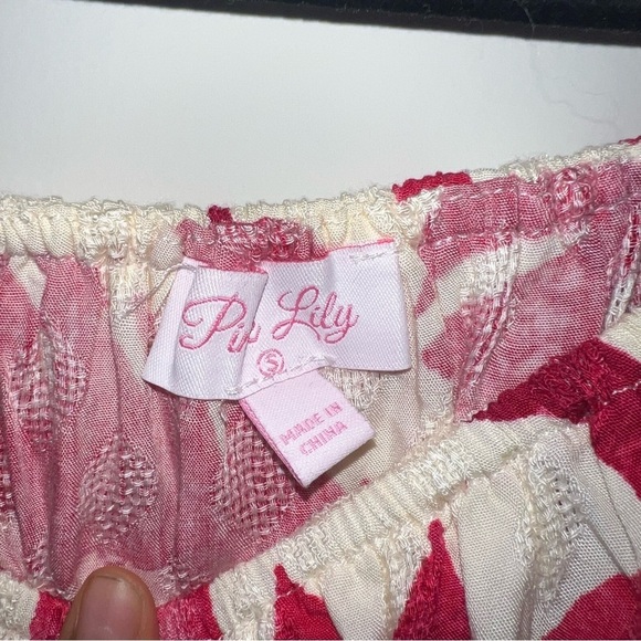 Pink Lily Passport to Paradise Pink and White Off the Shoulder Printed Blouse - Picture 6 of 8